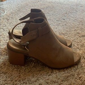 Super cute dress shoes